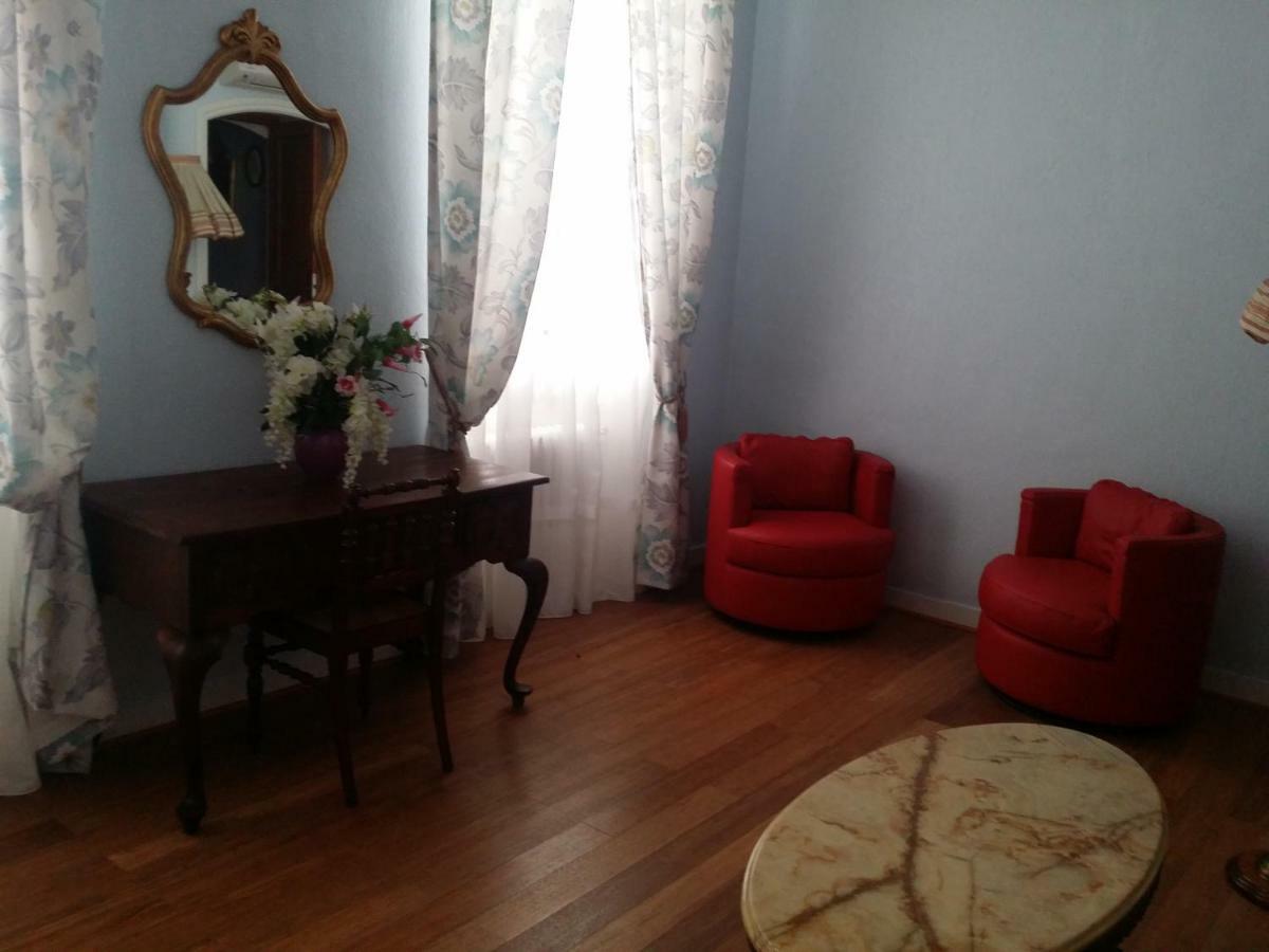 Meuble Tourisme Apartment Marsilia Exterior foto